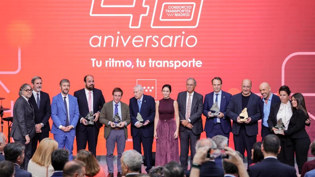 Todos los premiados en el acto de celebración de los 40 años del CRTM.