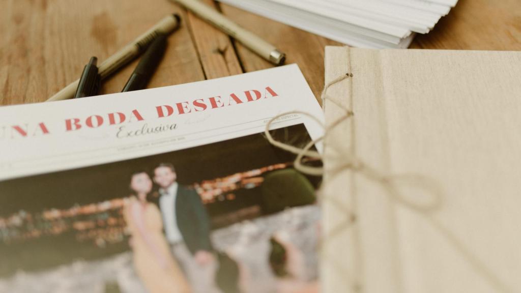 Una imagen con el nombre de su blog en el día de su boda