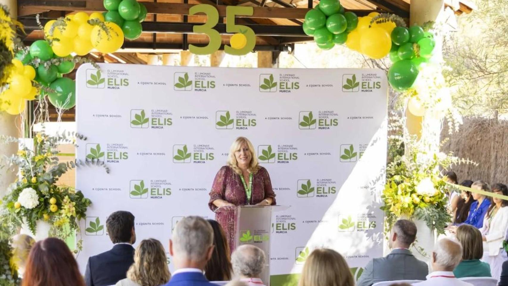 La directora ejecutiva del Grupo Cognita, Vanessa Grimward, durante la celebración de los 35 años de ELIS Murcia.