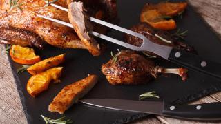 ¿Por qué triunfó el pato a la naranja? El libro que te enseña a pensar como un chef con sus más de 1.500 combinaciones posibles / Las 1.500 combinaciones posibles/ tres combinaciones de ingredientes imposibles que unen lo dulce y lo salado