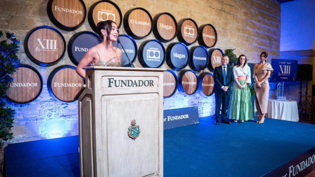 Marina Rivers ofreció un discurso en las bodegas tras recibir su Premio Magas por Fundador a Creadora Consciente.
