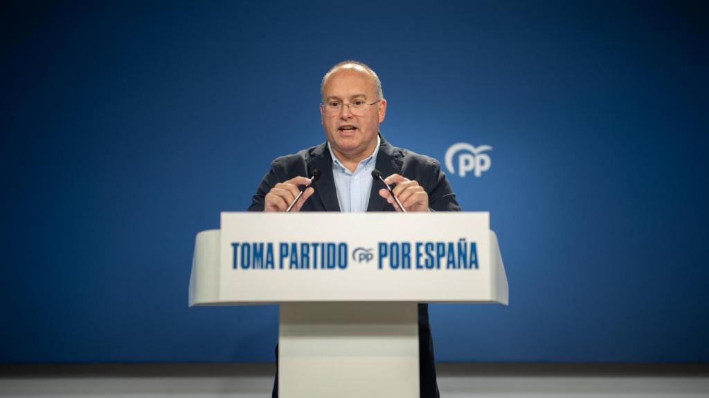 El secretario general del PP, Miguel Tellado, durante su intervención de este sábado en la sede de los populares.