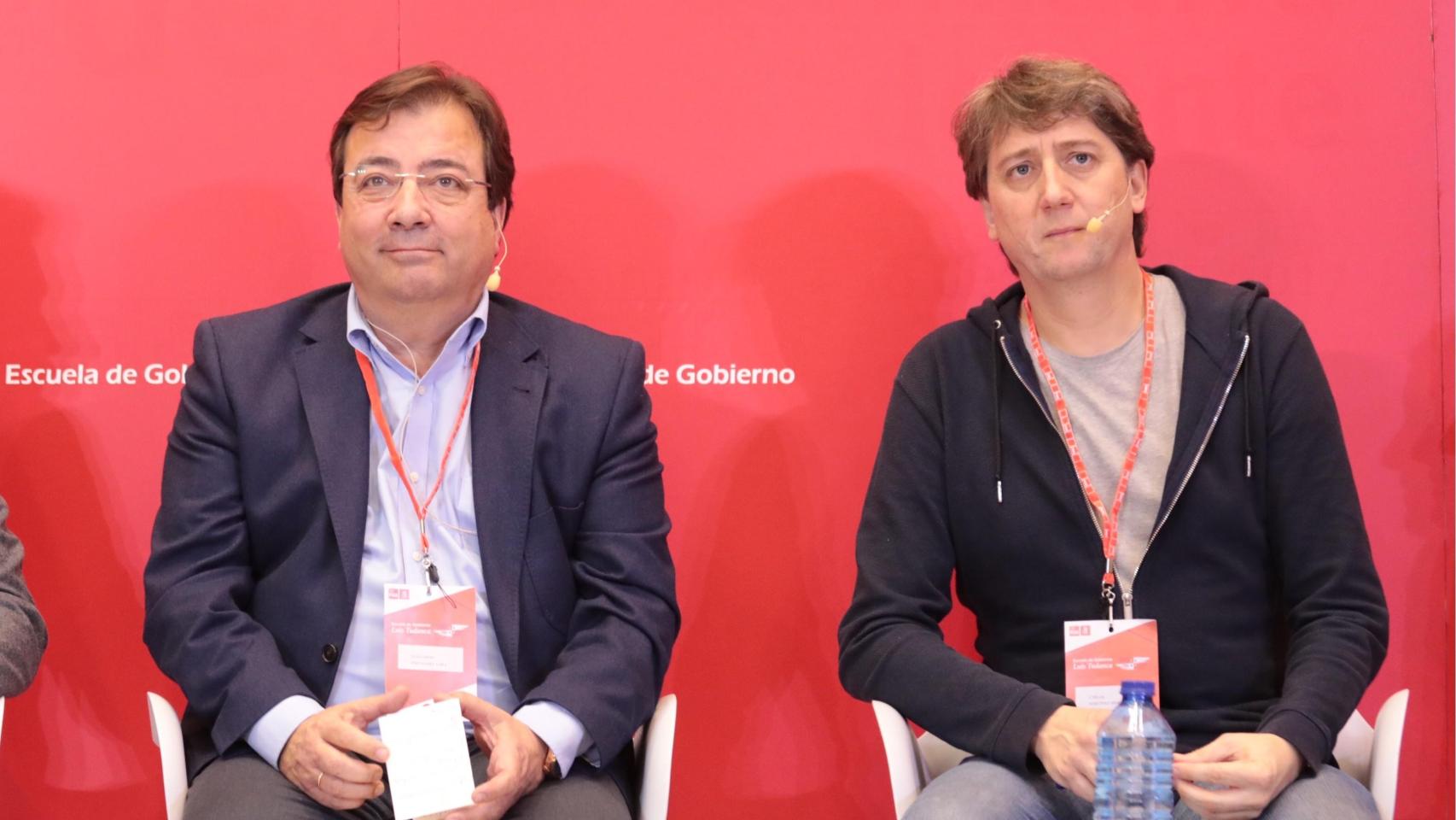 Guillermo Fernández Vara y Carlos Martínez, en una imagen retrospectiva de 2018, durante una masterclass sobre ‘Buenas prácticas de Gobierno’ celebrada por el PSOE en Salamanca