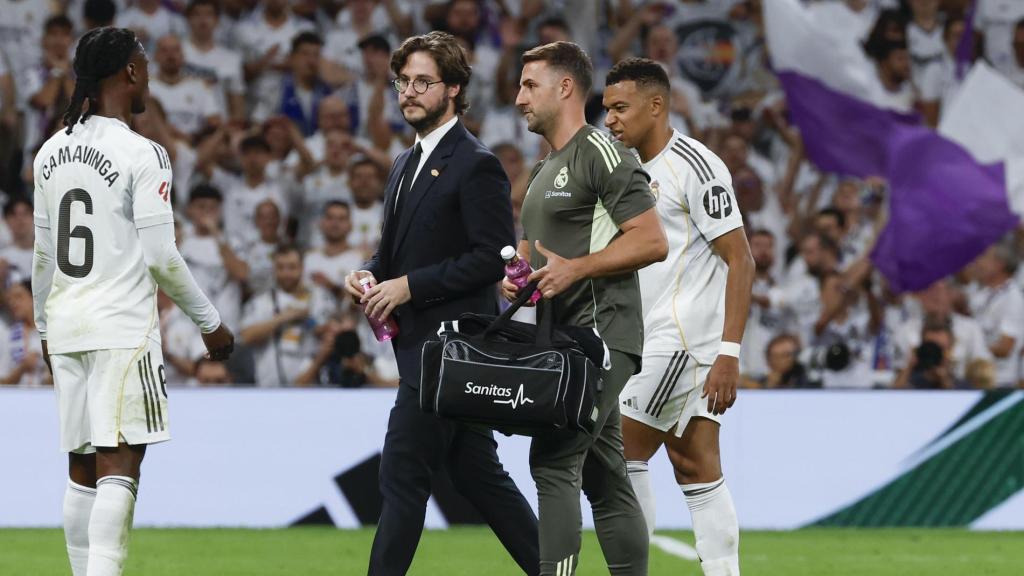 Mbappé se fue tocado del partido contra el Villarreal