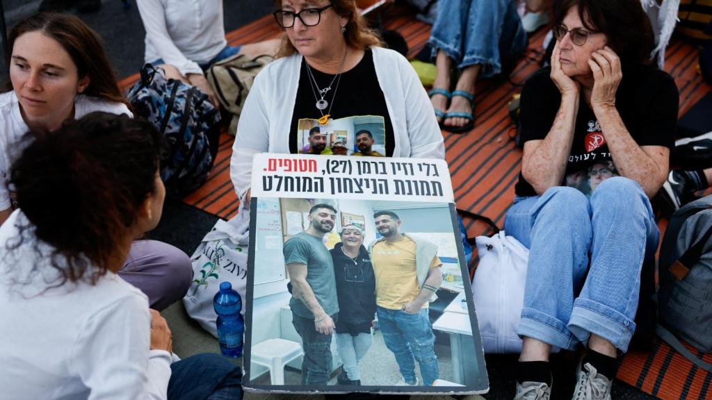 Manifestantes durante una protesta en Israel para la liberación de rehenes.