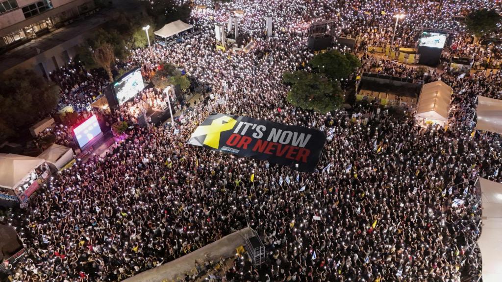 Imagen aérea de la manifestación de este sábado en Tel Aviv, bajo el lema Es ahora o nunca.