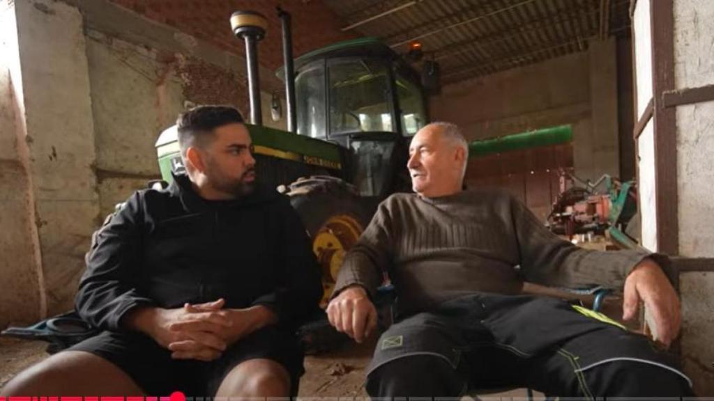 Antonio contando su experiencia.