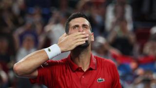 Djokovic celebra su victoria en la tercera ronda de Shanghái.