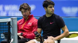 Juan Carlos Ferrero, con Carlos Alcaraz en la Copa Davis del 2024.