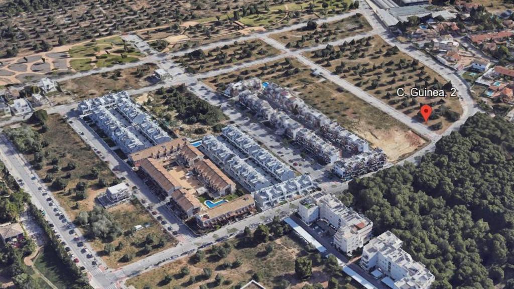 Vista de la parcela de la calle Guinea, que va a ser subastada por el Ayuntamiento de Málaga.