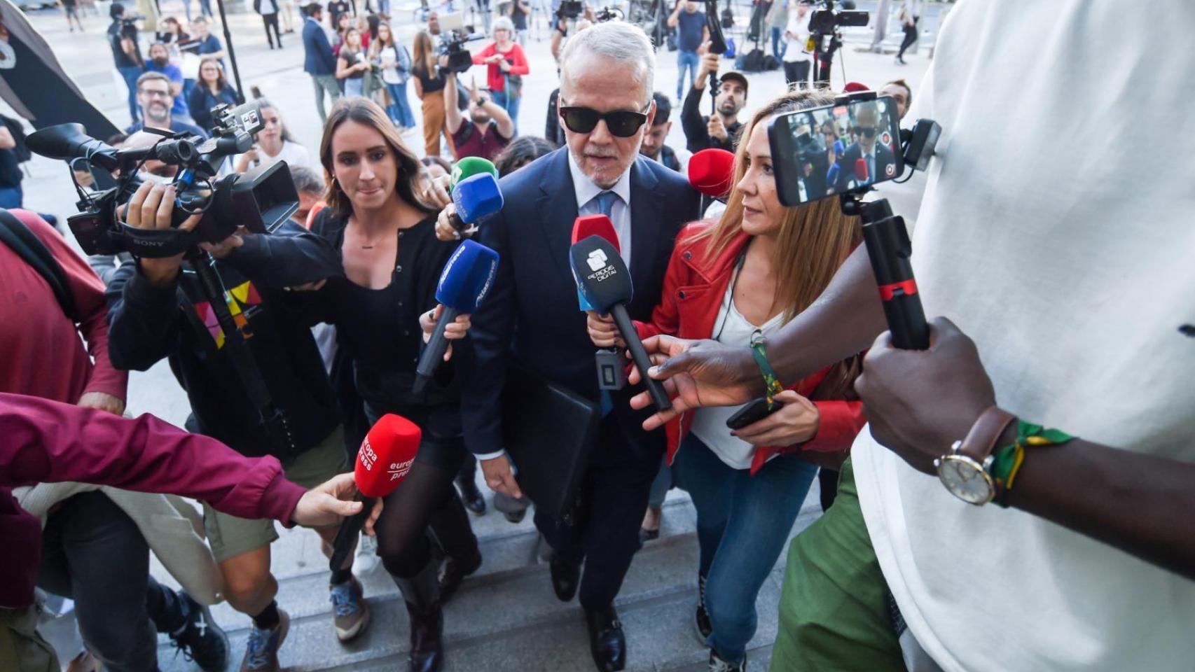 El abogado de Begoña Gómez, Antonio Camacho, a su llegada ayer a los Juzgados de Instrucción de Madrid./