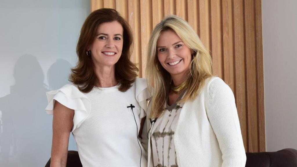 Nuria March, junto a Beatriz Satrústegui.