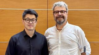 Los investigadores Xiaohe Tian y Giuseppe Battaglia.