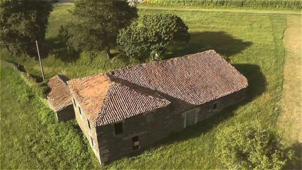 El caserío de Luz Casal.