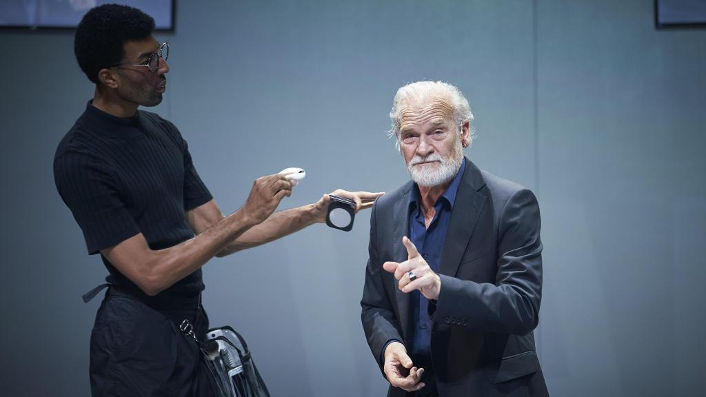 Ricard Boyle y Lluís Homar en un momento de 'Memorias de Adriano'. Foto: David Ruano