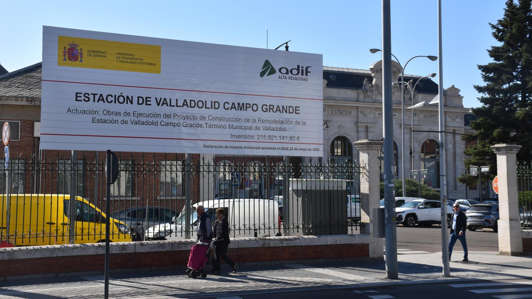 Cartel que anuncia las obras de la nueva estación de trenes de Valladolid