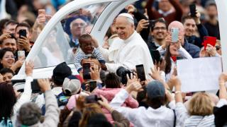 León XIV este domingo durante un acto en el Vaticano.