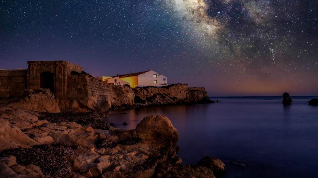 La vía Láctea vista desde la alicantina isla de Tabarca.