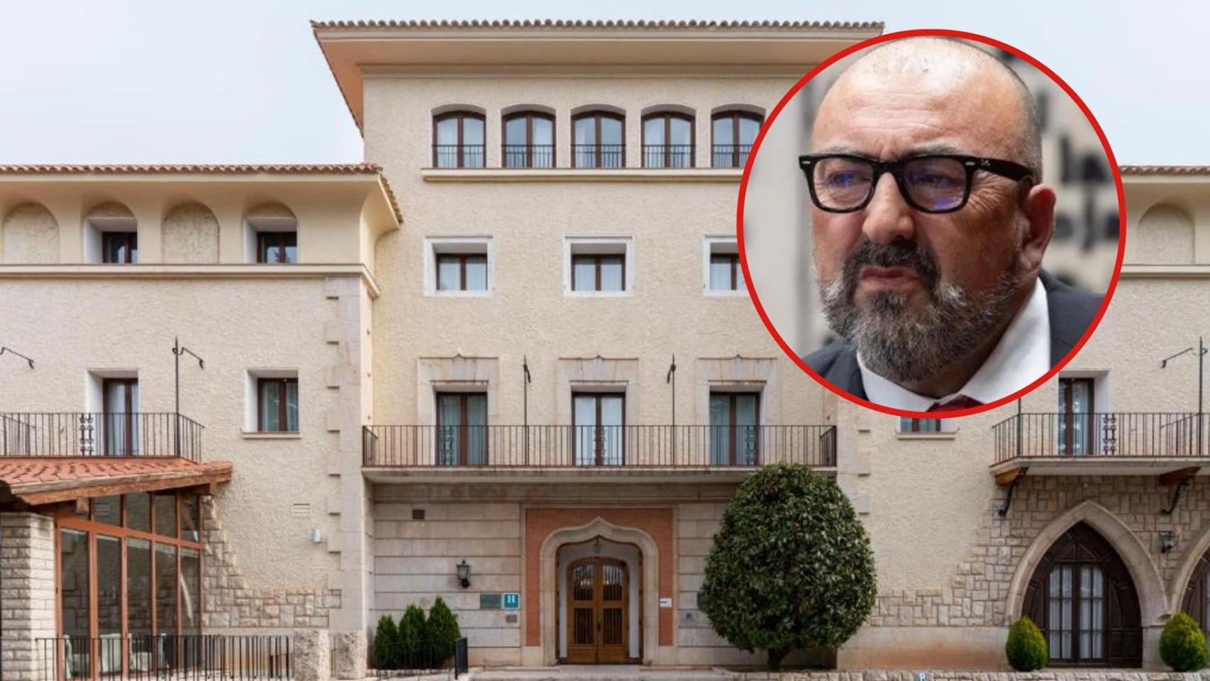 Koldo, con el Parador de Teruel.