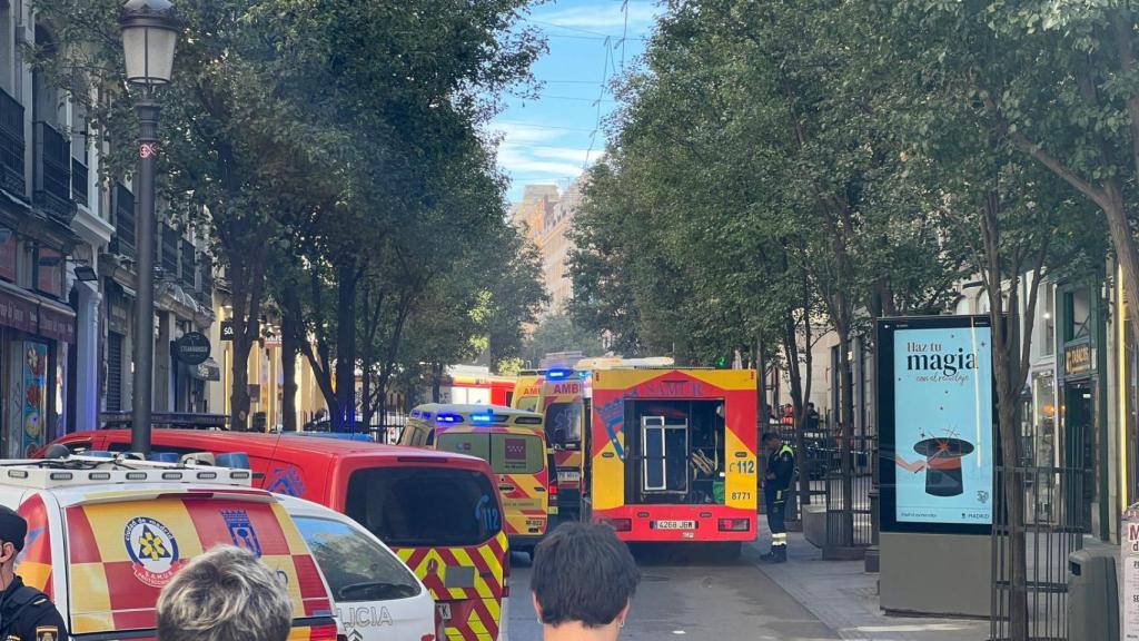 Se derrumba un edifico en el zona de Ópera de Madrid.