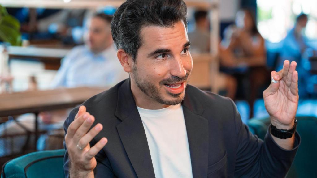 Miren es la gran protagonista de las novelas más exitosas de Javier Castillo: una mujer sensible y fortísima a la vez.