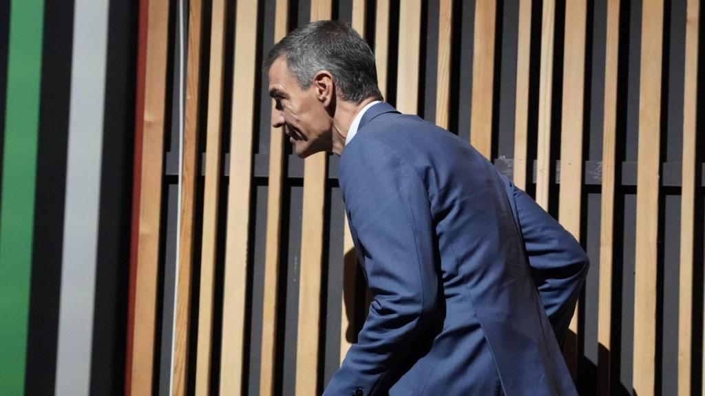 El presidente del Gobierno, Pedro Sánchez, durante la inauguración de la IX Cumbre Global de la Alianza de Gobierno Abierto (OGP) 2025, en el Palacio de Congresos Europa, a 7 de octubre de 2025, en Vitoria-Gasteiz, Álava, País Vasco (España).