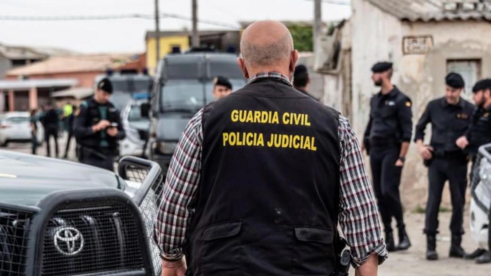 Un miembro de la Policía Judicial de la Guardia Civil en una imagen de archivo distribuida por AUGC.