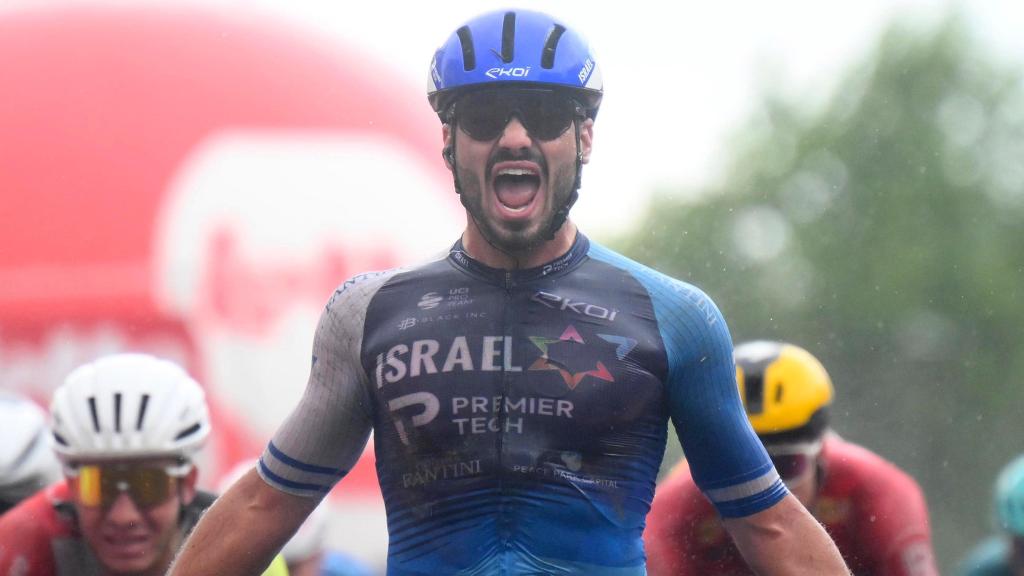 Oded Kogut, el ciclista israelí del Israel-Premier Tech, celebra una victoria.