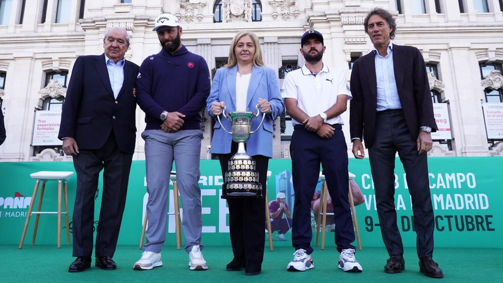 Sanz, Rahm e Hidalgo con miembros Open de España de Golf 2025.