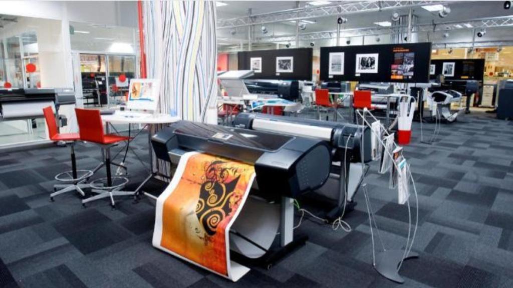 Maquinaria en el centro de HP en Sant Cugat.