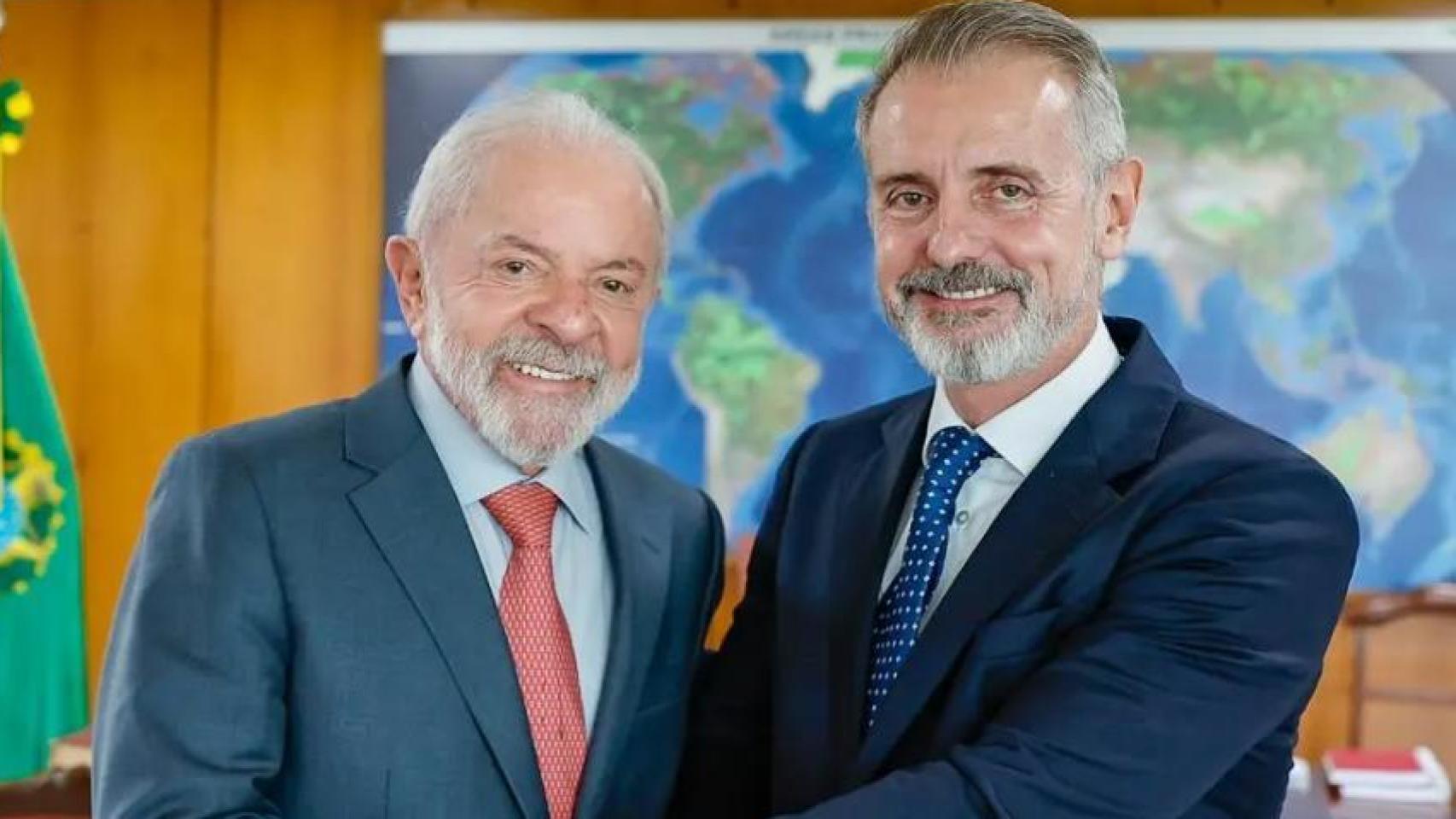 El presidente de Telefónica, Marc Murtra, y el presidente de Brasil, Luiz Inácio Lula da Silva