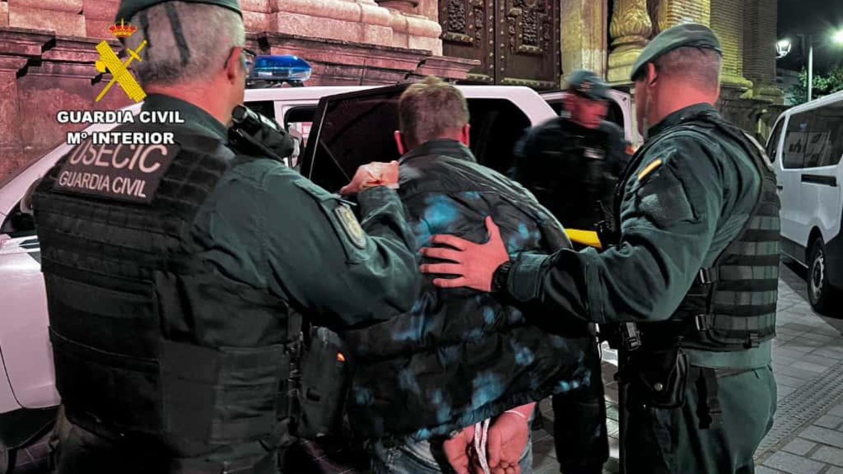 Detenido un hombre por un robo en Tarazona.