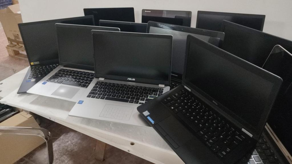 Lote de portátiles del ayuntamiento.