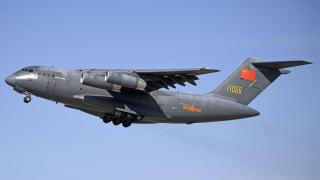 Avión de transporte Y-20 de China