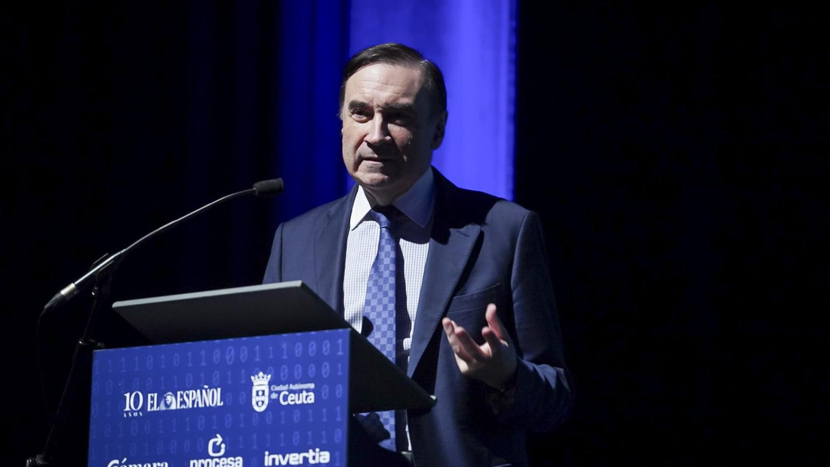 Pedro J. Ramírez, presidente ejecutivo y director de EL ESPAÑOL, en la inauguración del III Foro Económico Español en Ceuta.
