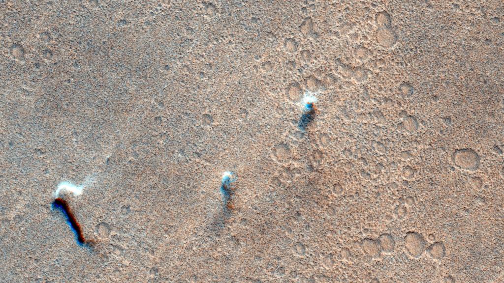 Tornados en la superficie de Marte. ESA/TGO/CaSSIS