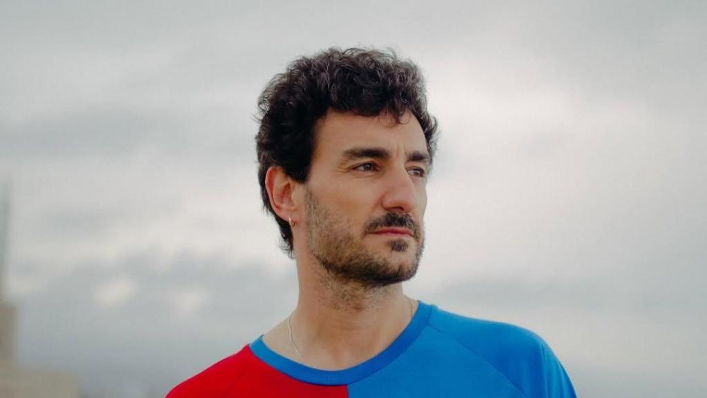 Miki Esparbé, nacido el 9 de octubre de 1983, es Libra.