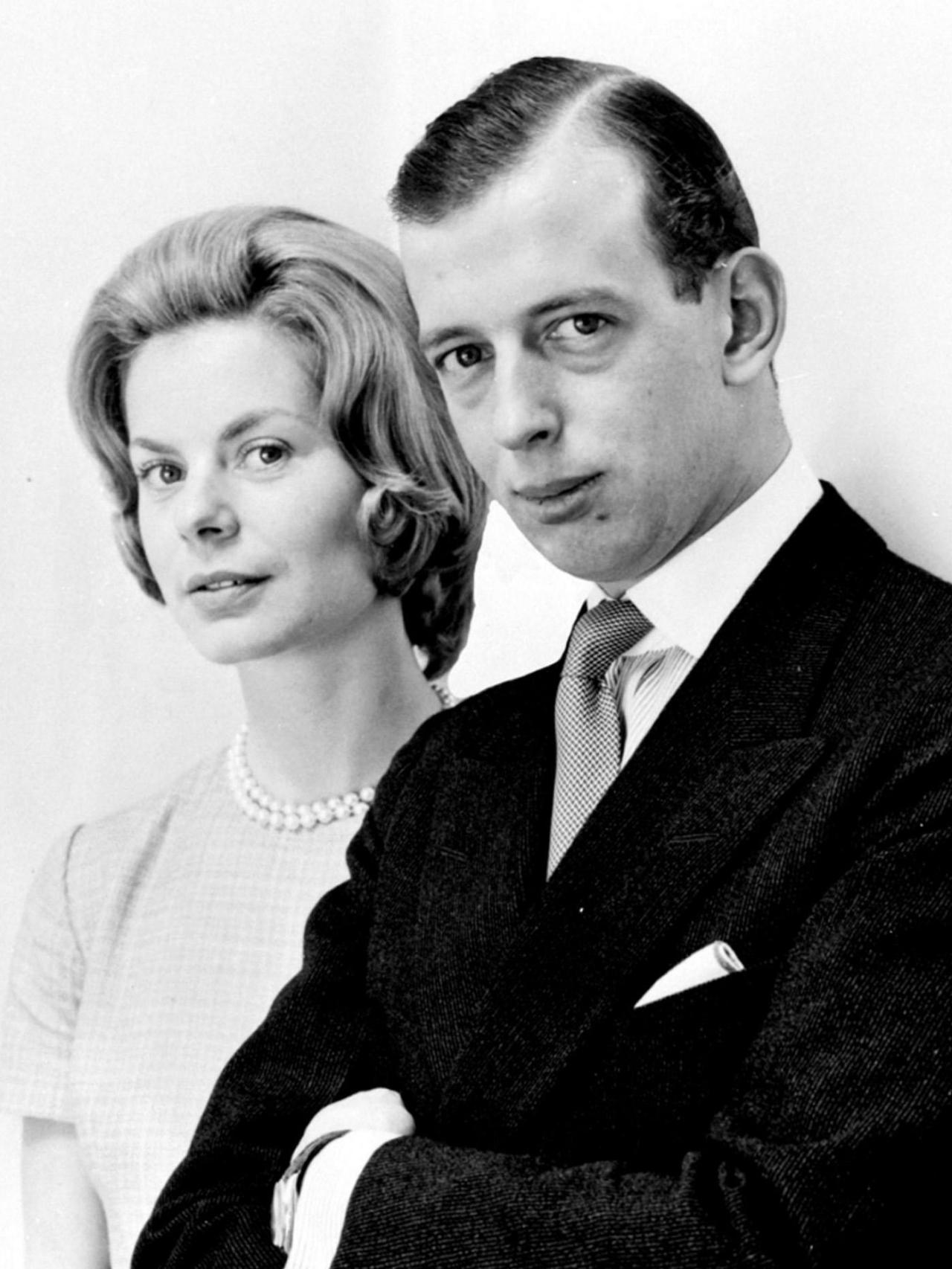 El duque de Kent, con su esposa,  Katharine Worsley.