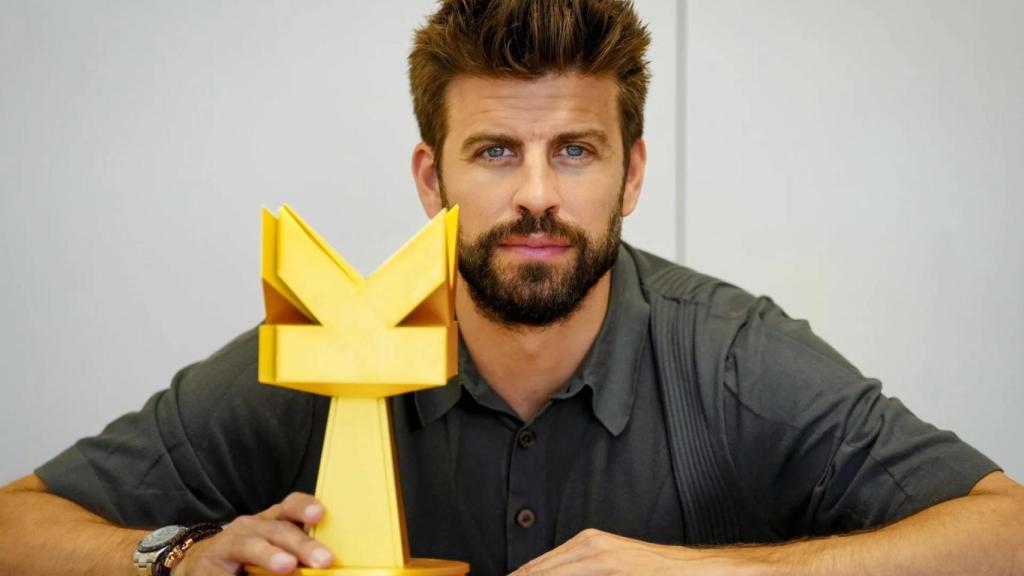 Gerard Piqué, con rostro serio.