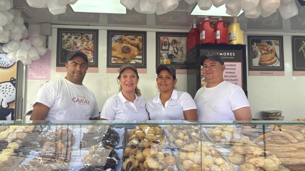Conchi Muñoz y su equipo de churrería Mil Amores