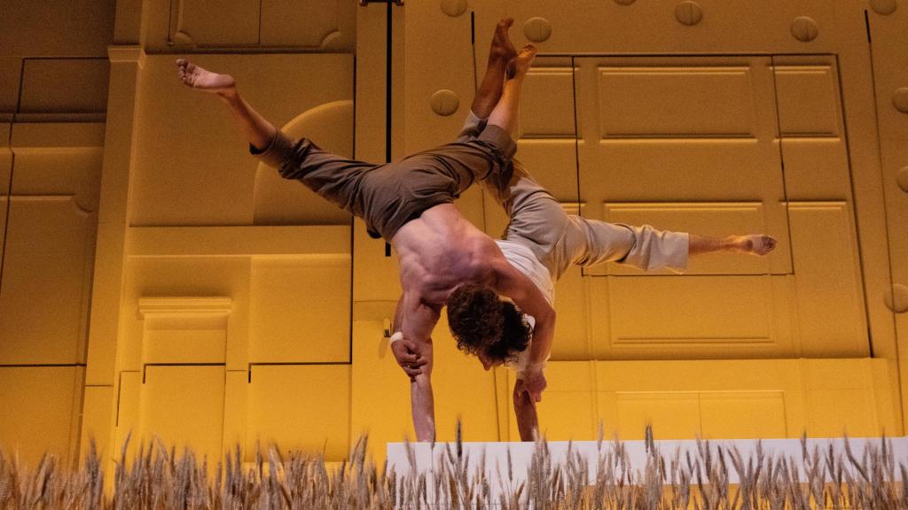 Un momento del espectáculo 'Entre chiens et louves'. Foto: Le Bon Marché Rive Gauche