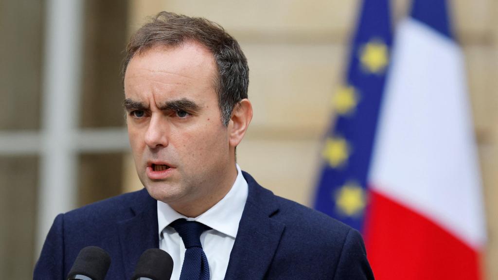 Sebastien Lecornu, primer ministro saliente de Francia.