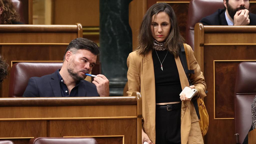 El portavoz de ERC en el Congreso, Gabriel Rufián, y la secretaria general de Podemos, Ione Belarra.