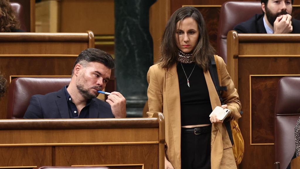 El portavoz de ERC en el Congreso, Gabriel Rufián, y la secretaria general de Podemos, Ione Belarra.