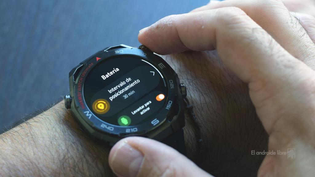 Se configura el intervalo de posicionamiento en el modo expedición del HUAWEI Watch Ultimate 2