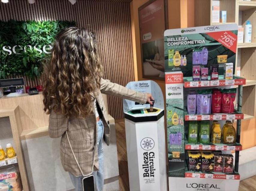 Las tiendas Clarel de Barcelona invitan a reciclar.