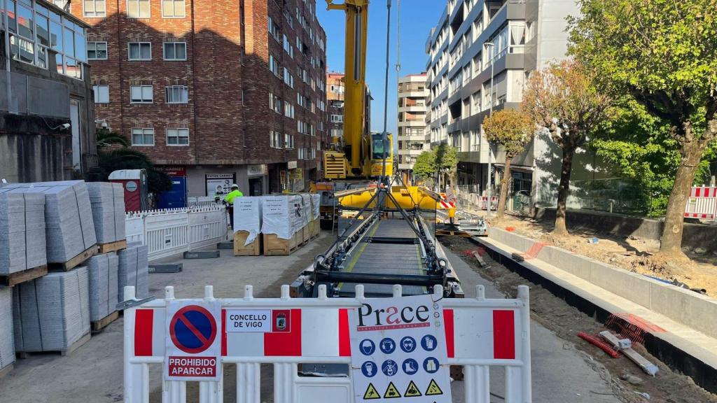 Instalación de rampas en la calle Pintor Lugrís de Vigo