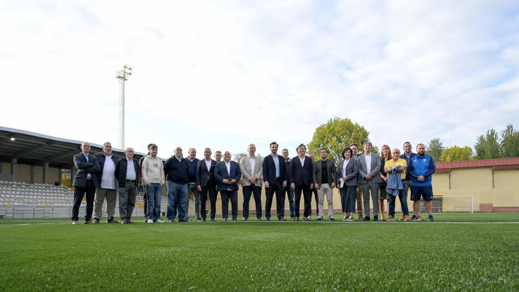 Acto de inauguración de los campos de fútbol de Elviña, en A Coruña.