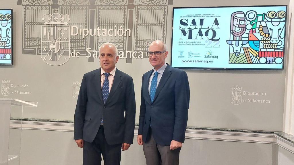 El diputado y delegado de la Escuela de Tauromaquia, Jesús María Ortiz, y el presidente de la Diputación, Javier Iglesias