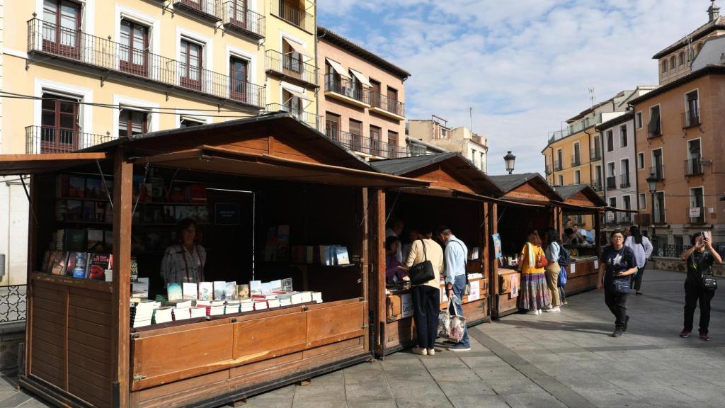 Un total de 21 casetas ofrecerán sus libros estos días en Toledo.